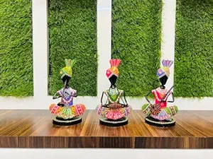 Metal Multicolor Modern Rajasthani Musician