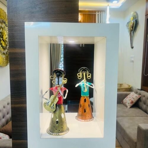 61H8v36Yp4L._SX679_ Metal Musician Lady Playing Guitar Set of 2 Decorative Showpiece Table Decor