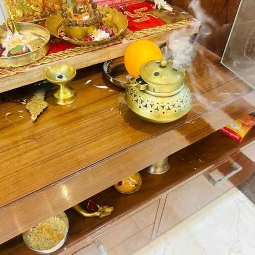 Metal Antique 4 Inch Degchi Style Incense Dhoop Burner with Hanger Perfect for Home Décor Pooja Multi Use Dhoop Dani Stand & Tea Light Holder – Gold Finish