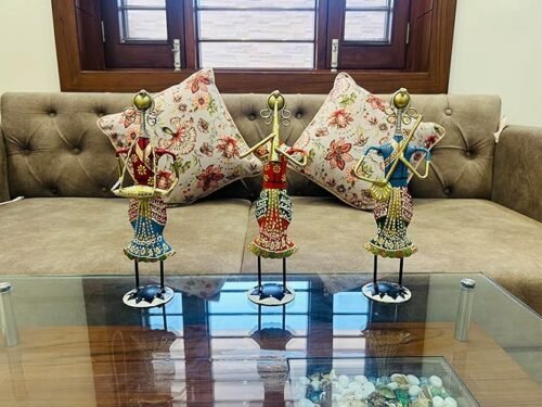 Iron Multicolor Modern Rajasthani Musicians